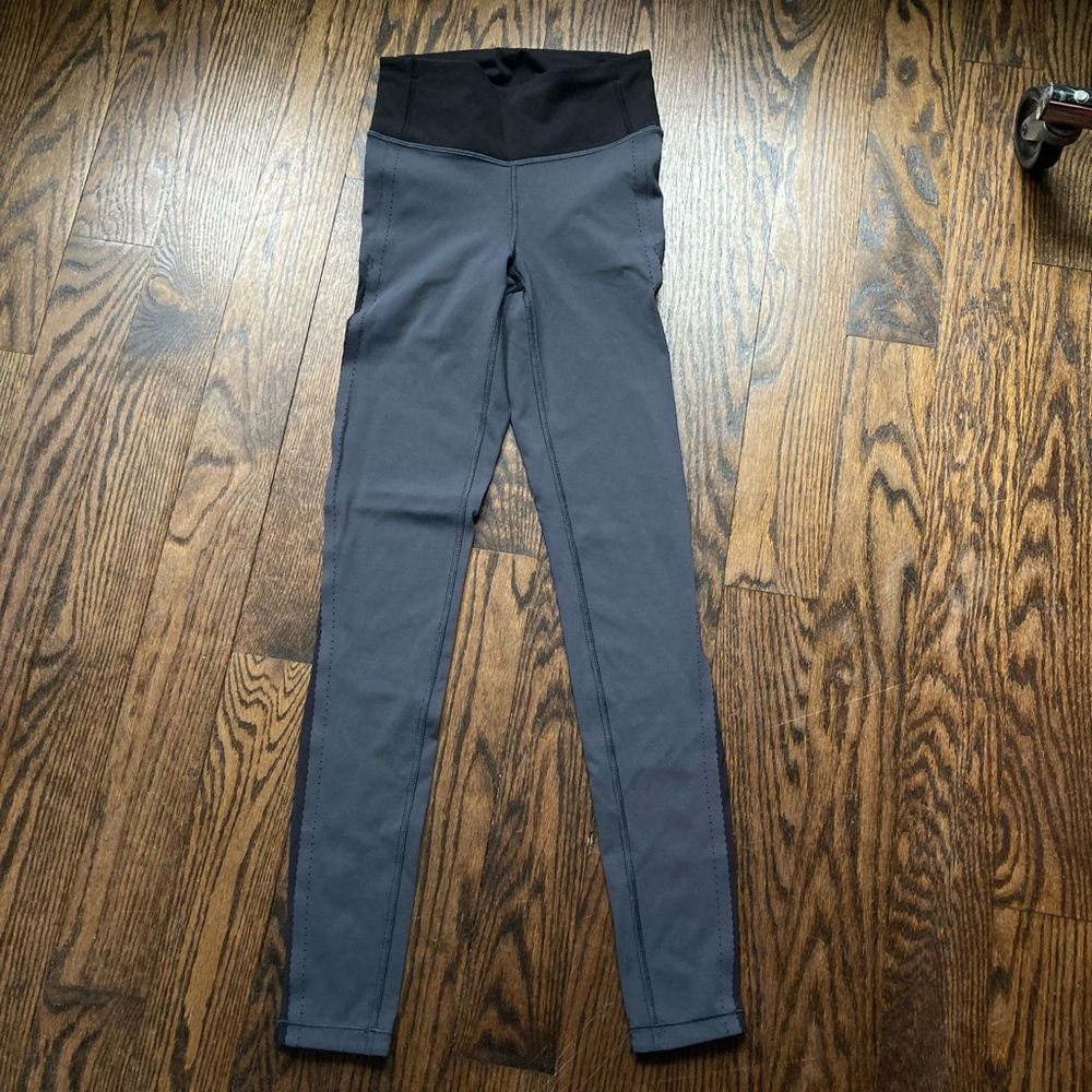 Women's Lululemon Leggings, Size 2, Gray/black